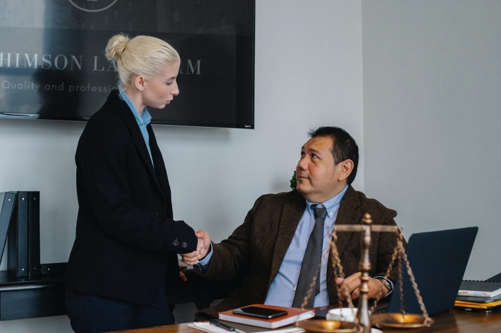 asesoramiento jurídico con Angararie Asesores